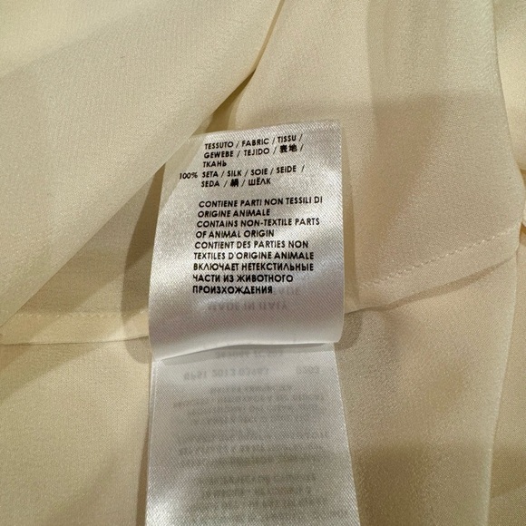 GUCCI Fabulous 100% Silk tunic/blouse ivory unique style. Size M/L, 40 - Picture 13 of 16